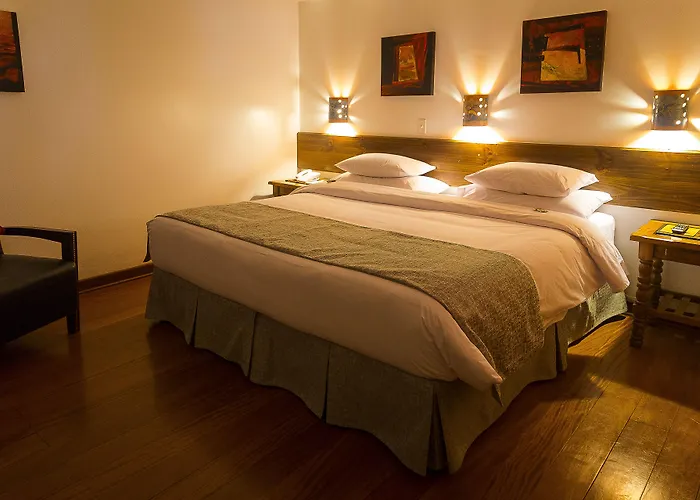 Rumi Punku Hotel 3*